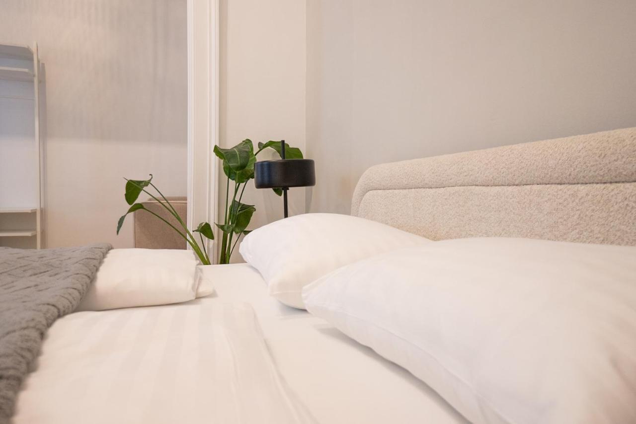 Spacious 110М2 Flat In The City Center Wien Ngoại thất bức ảnh