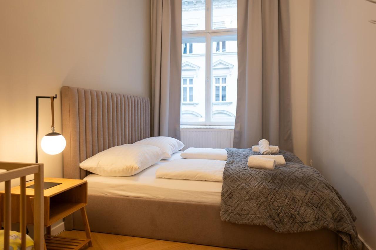 Spacious 110М2 Flat In The City Center Wien Ngoại thất bức ảnh