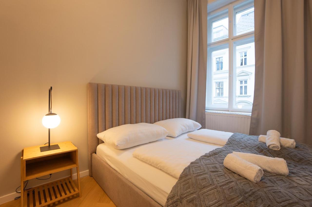 Spacious 110М2 Flat In The City Center Wien Ngoại thất bức ảnh