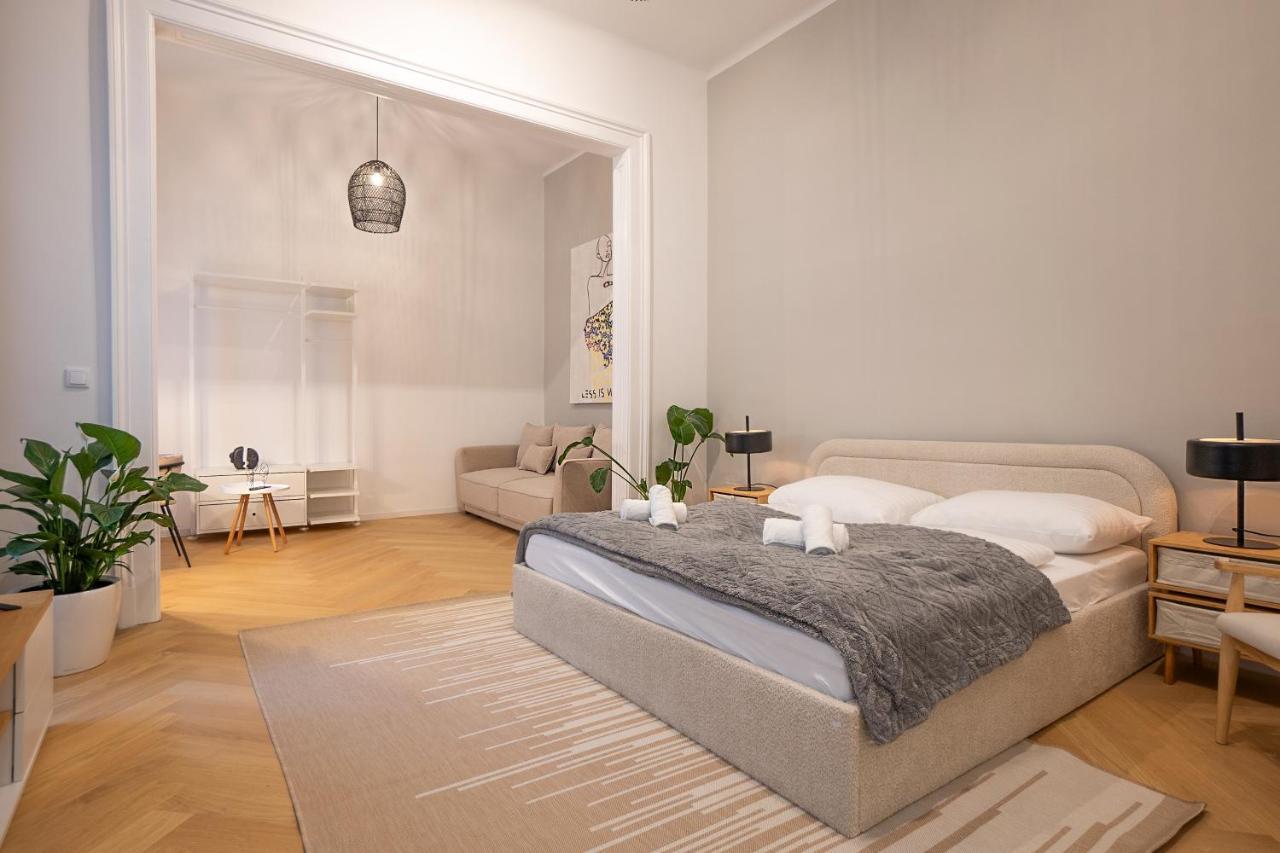 Spacious 110М2 Flat In The City Center Wien Ngoại thất bức ảnh