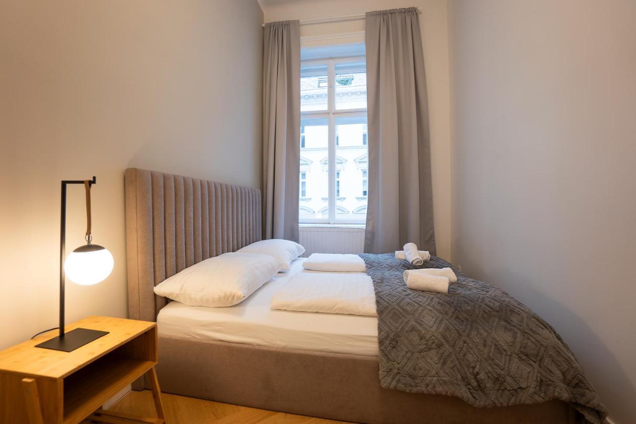 Spacious 110М2 Flat In The City Center Wien Ngoại thất bức ảnh