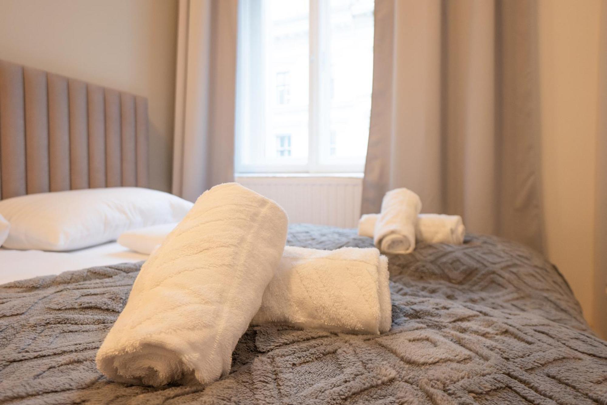 Spacious 110М2 Flat In The City Center Wien Ngoại thất bức ảnh